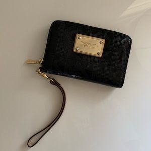 Michael Kors wristlet